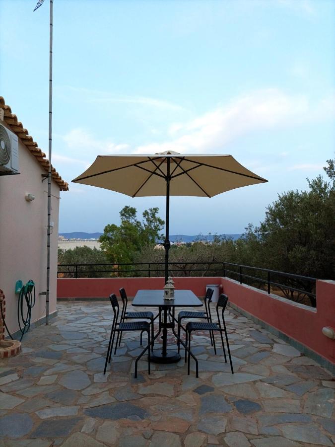 4 Seasons Villa Lavrio Exterior photo
