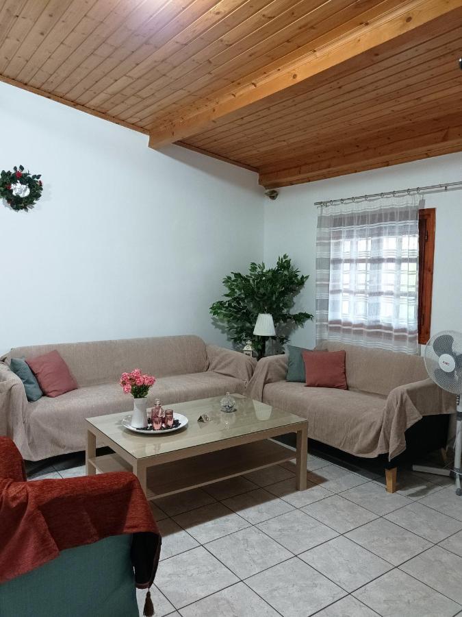4 Seasons Villa Lavrio Exterior photo