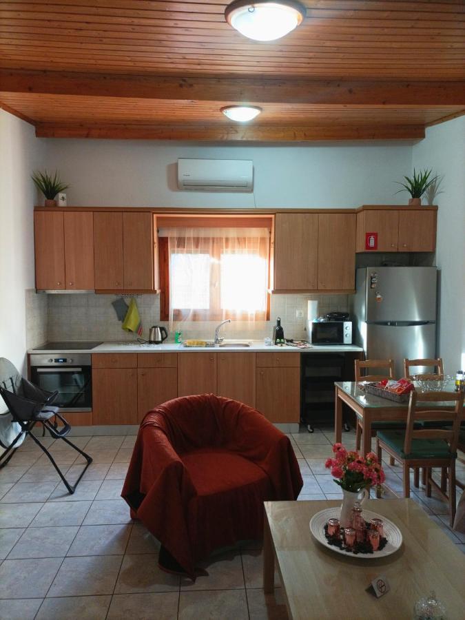4 Seasons Villa Lavrio Exterior photo