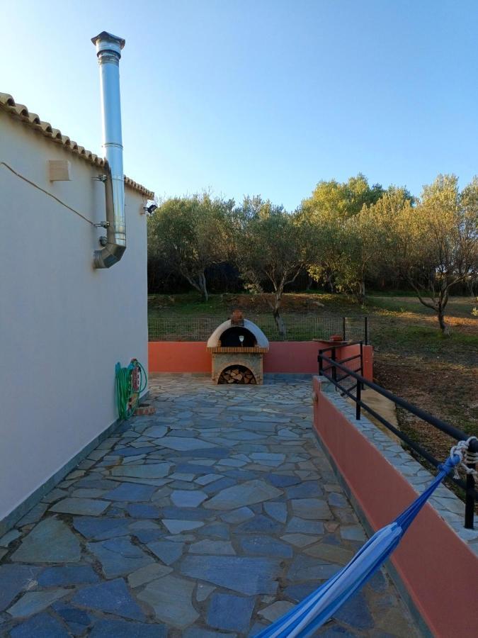 4 Seasons Villa Lavrio Exterior photo